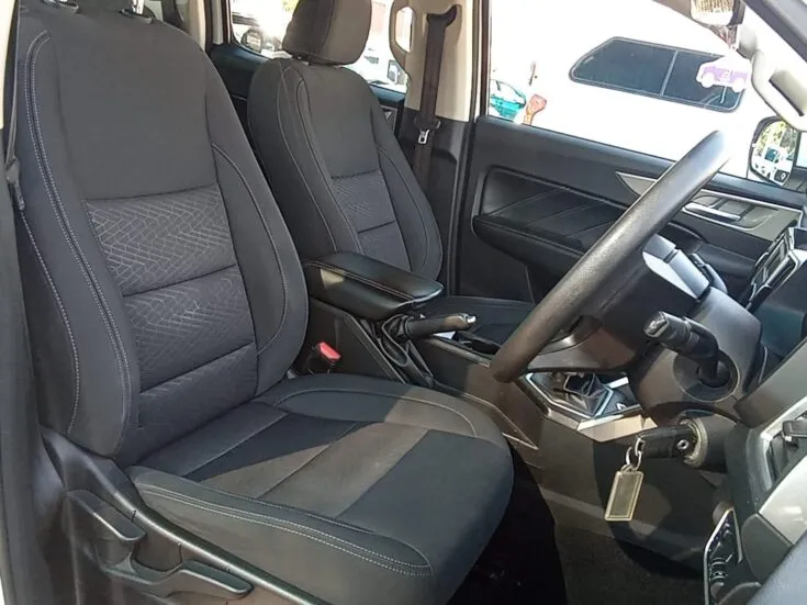 2023 Great Wall P Series Passanger/2.0 TD SX D/CAB 4X2 – Front Seats