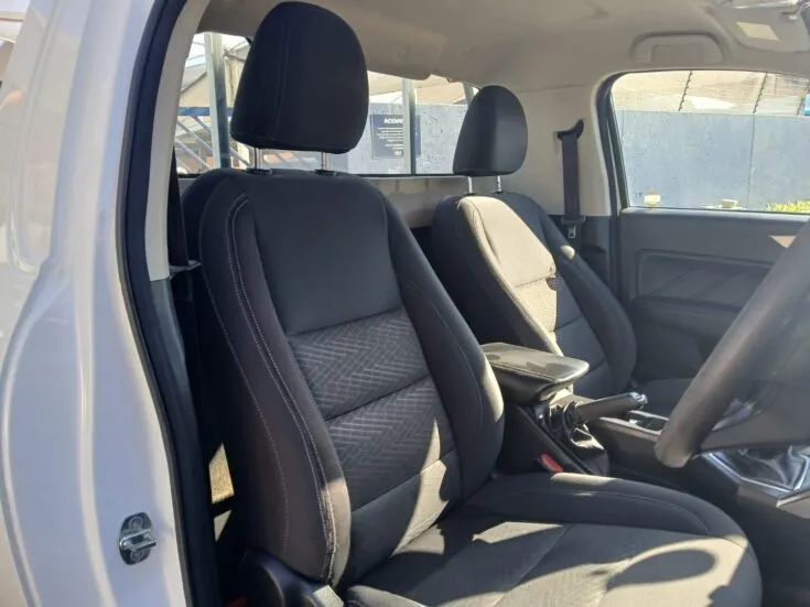 2023 Great Wall P Series Passenger/2.0 TD SX S/CAB 4X2 – Front Seats
