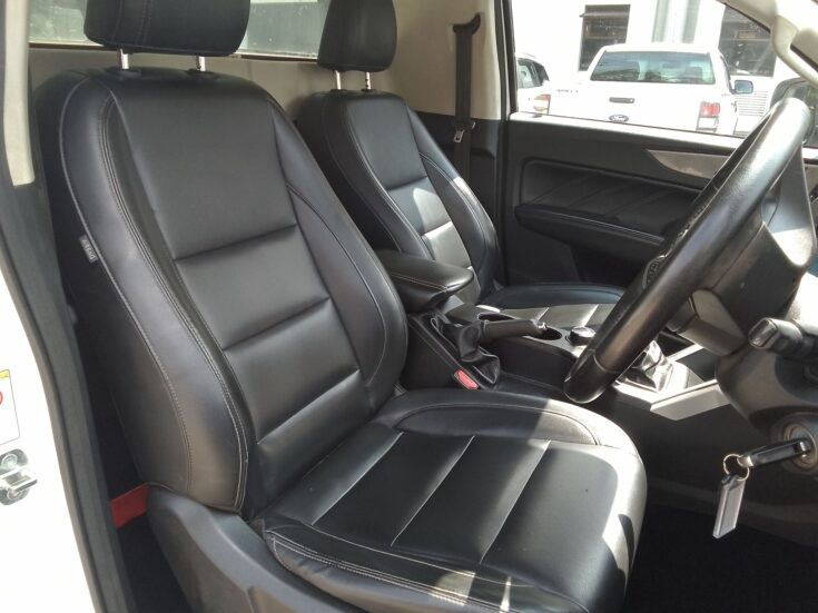 2023 GWM P-SERIES CV SCAB 2.0TD DLX 4X4 6MT – Front Seats