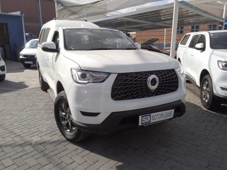 2023 GWM P-SERIES CV SCAB 2.0TD SX 4X2 6MT – Front Feature Photo