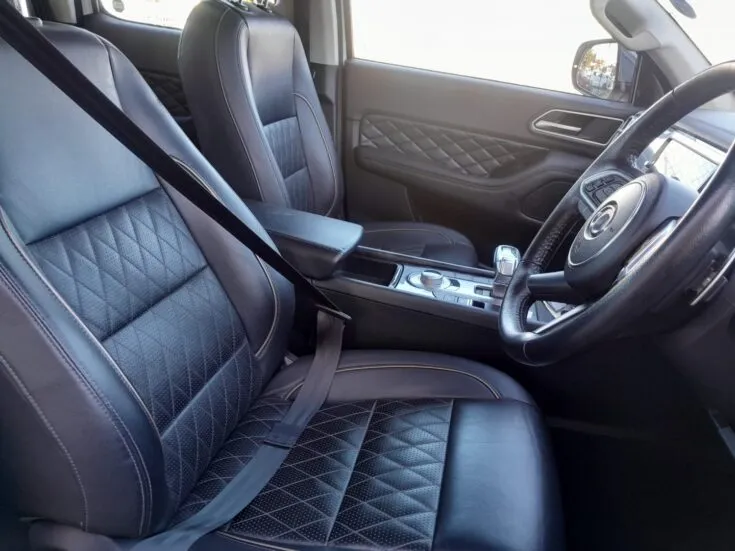 2023 GWM P-SERIES PV DCAB 2.0TD LT 4X2 8AT – Front Seats