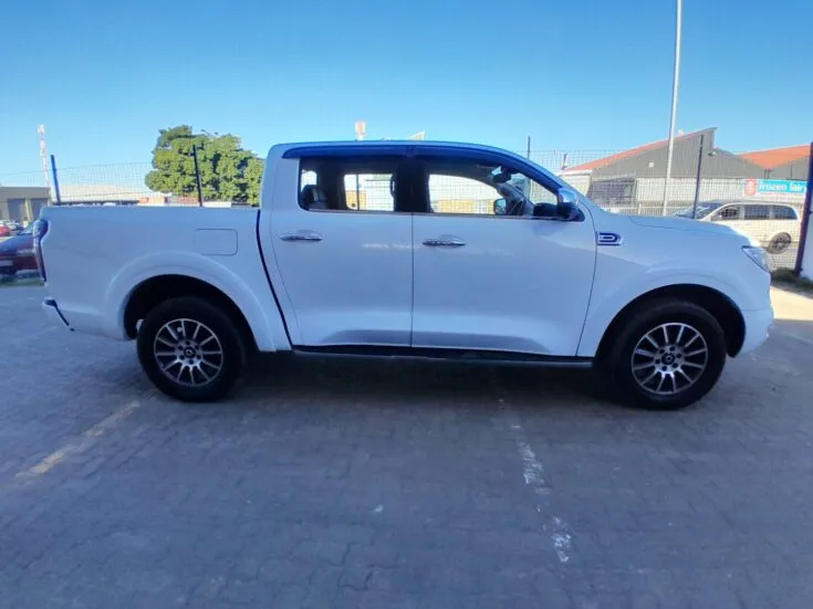 2023 GWM P-SERIES PV DCAB 2.0TD LT 4X2 8AT – Right Side Photo