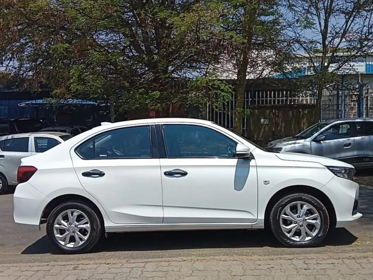 2023 Honda Amaze/1.2 COMFORT – Right Side Photo