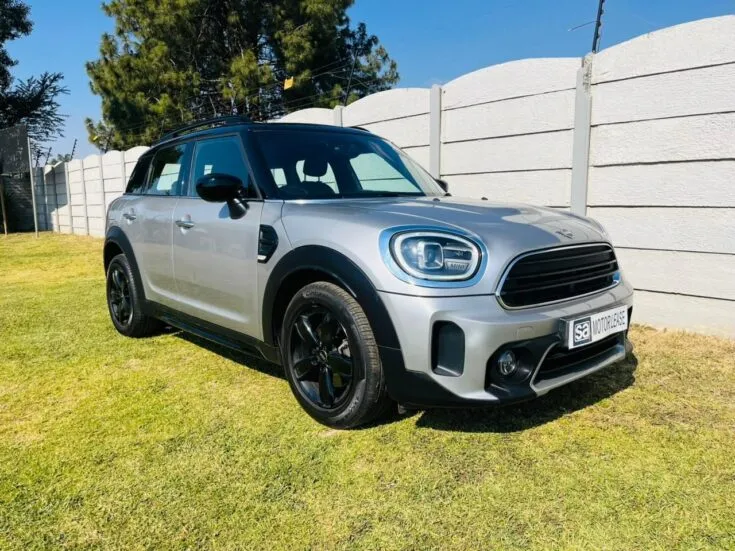 2023 Mini Countryman/1.5 COOPER DCT – Front Feature Photo