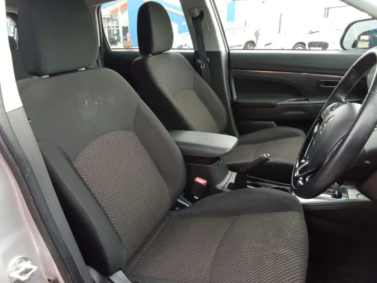 2023 MITSUBISHI ASX 2.0 ES CVT – Front Seats