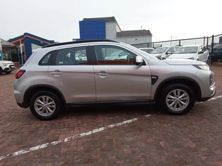 2023 MITSUBISHI ASX 2.0 ES CVT – Right Side Photo
