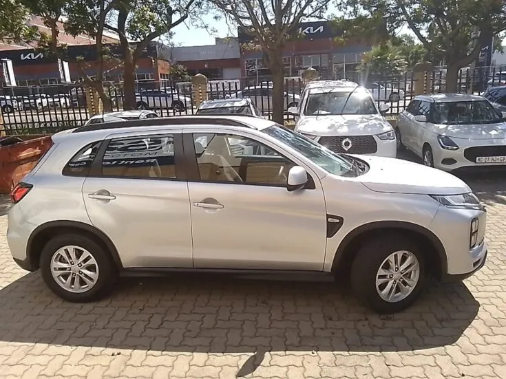 2023 Mitsubishi Asx/2.0 MIVEC CVT ES – Right Side Photo