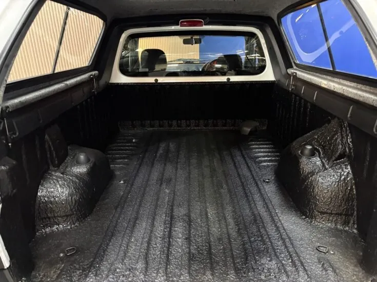 2023 Nissan Np200/1.6 STEALTH LIMITED EDITION – Boot / Loadbin