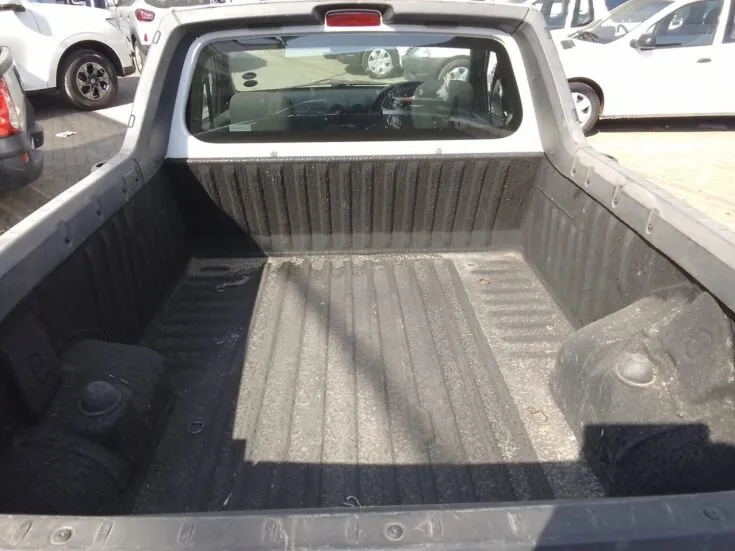 2023 Nissan Np200/1.6 STEALTH LIMITED EDITION – Boot / Loadbin