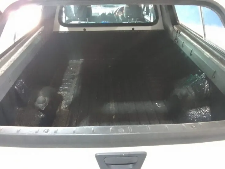 2023 Nissan Np200/1.6 STEALTH LIMITED EDITION – Boot / Loadbin
