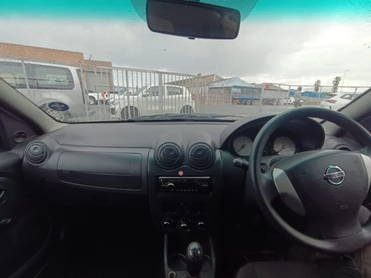 2023 Nissan Np200/1.6 STEALTH LIMITED EDITION – Dashboard