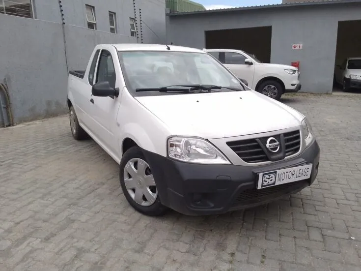 2023 Nissan Np200/1.6 STEALTH LIMITED EDITION – Front Feature Photo