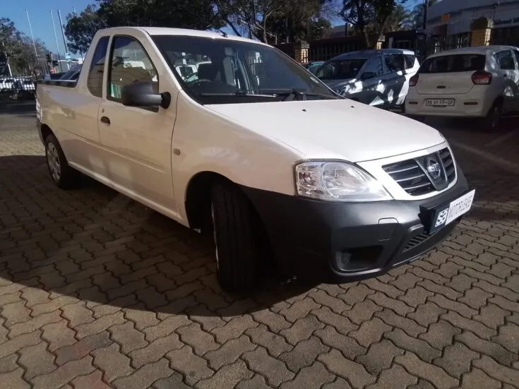 2023 Nissan Np200/1.6 STEALTH LIMITED EDITION – Front Feature Photo