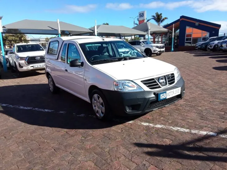 2023 Nissan Np200/1.6 STEALTH LIMITED EDITION
