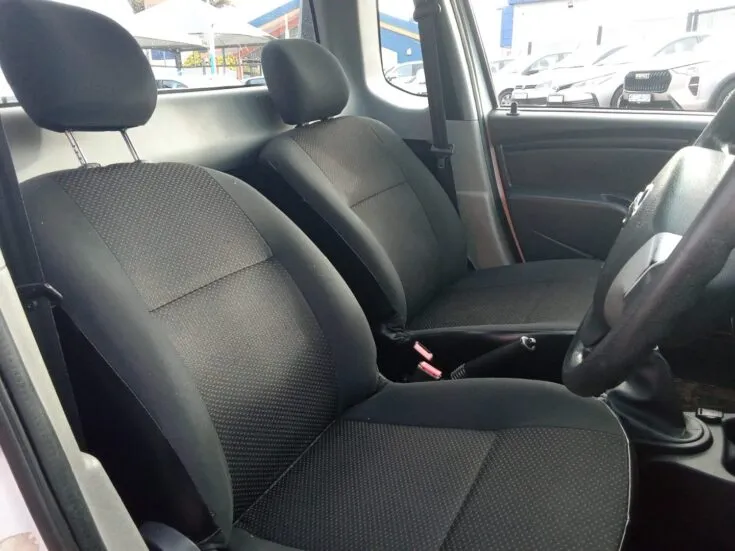 2023 Nissan Np200/1.6 STEALTH LIMITED EDITION – Front Seats