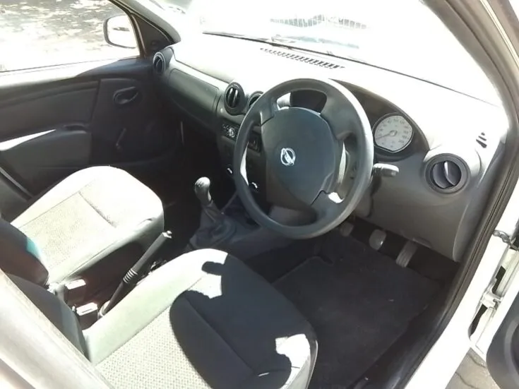 2023 Nissan Np200/1.6 STEALTH LIMITED EDITION – Interior