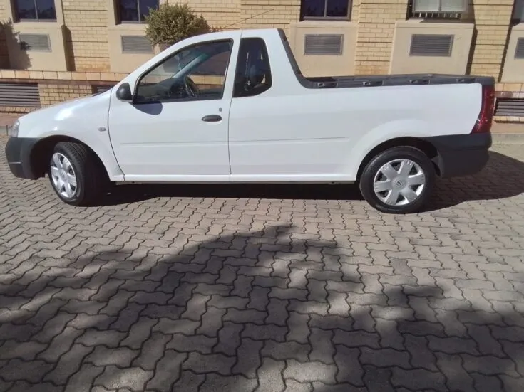 2023 Nissan Np200/1.6 STEALTH LIMITED EDITION – Left Side Photo