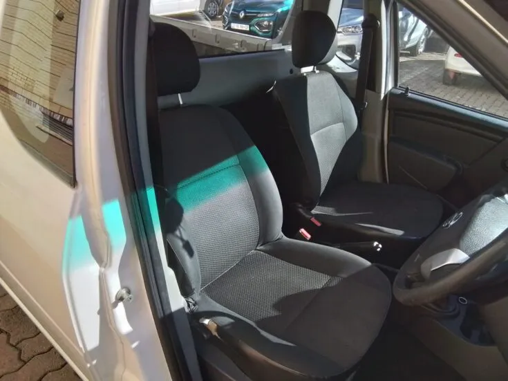 2023 Nissan Np200/1.6 STEALTH LIMITED EDITION – Rear Seats