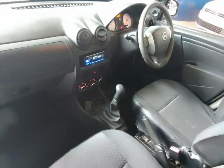 2023 Nissan Np200/1.6 STEALTH LIMITED EDITION – Rear Seats