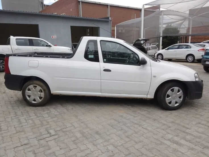 2023 Nissan Np200/1.6 STEALTH LIMITED EDITION – Right Side Photo