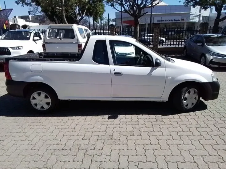 2023 Nissan Np200/1.6 STEALTH LIMITED EDITION – Right Side Photo