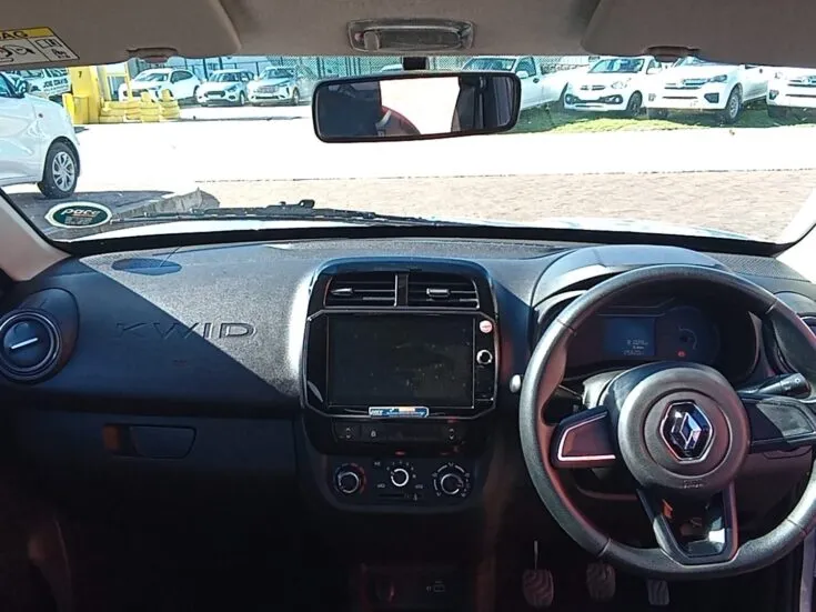 2023 Renault Kwid/1.0 DYNAMIQUE (ABS) – Dashboard