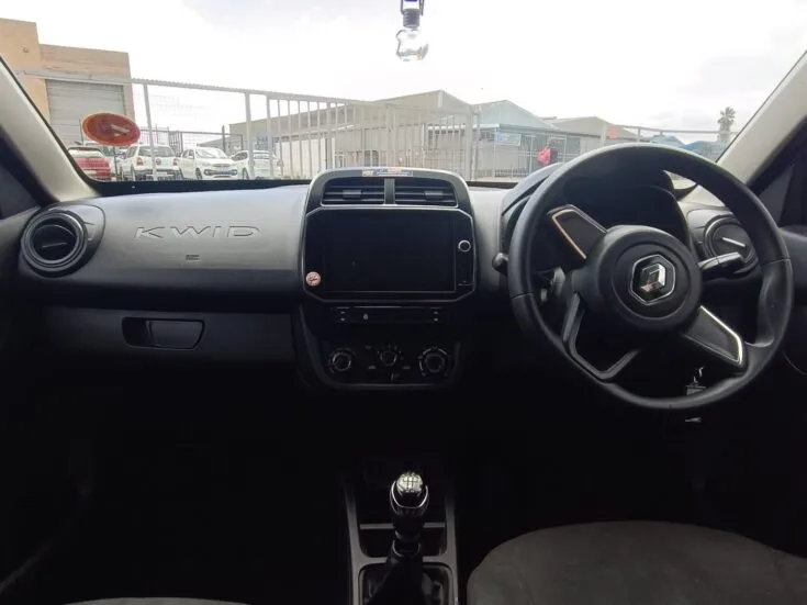 2023 Renault Kwid/1.0 DYNAMIQUE (ABS) – Dashboard