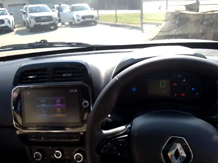 2023 Renault Kwid/1.0 DYNAMIQUE (ABS) – Dashboard