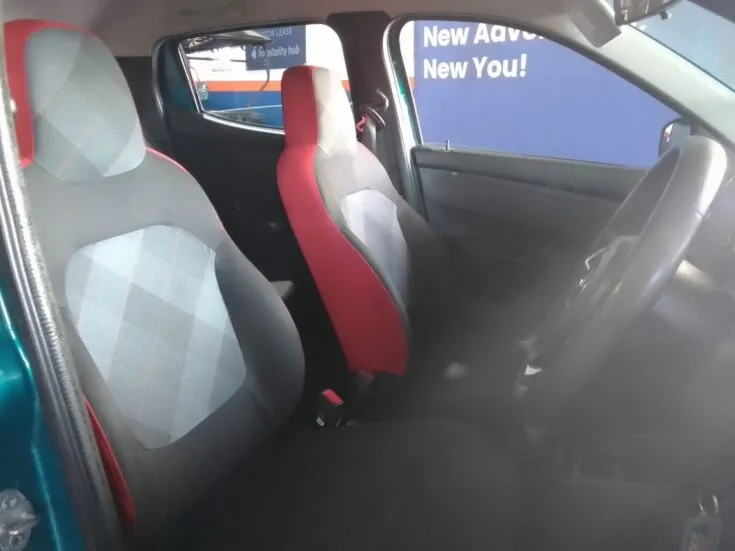 2023 Renault Kwid/1.0 DYNAMIQUE (ABS) – Front Seats