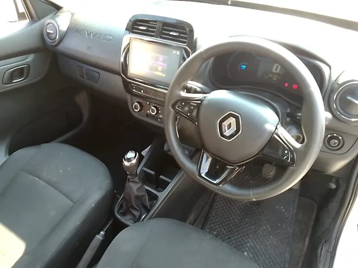 2023 Renault Kwid/1.0 DYNAMIQUE (ABS) – Interior