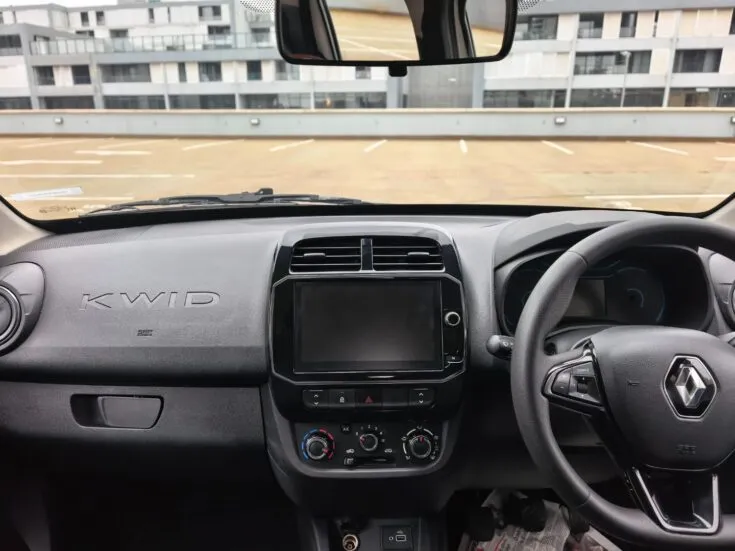 2023 Renault Kwid/1.0 DYNAMIQUE (ABS) – Interior
