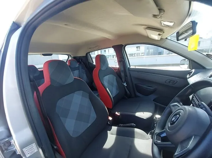 2023 Renault Kwid/1.0 DYNAMIQUE (ABS) – Interior