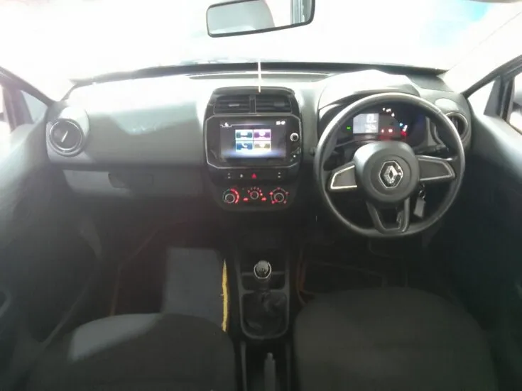 2023 Renault Kwid/1.0 DYNAMIQUE (ABS) – Interior