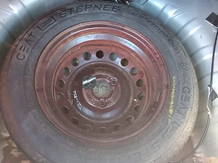 2023 Renault Kwid/1.0 DYNAMIQUE (ABS) – Spare Wheel