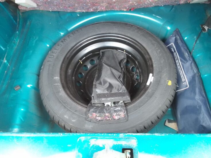2023 Renault Kwid/1.0 DYNAMIQUE (ABS) – Spare Wheel