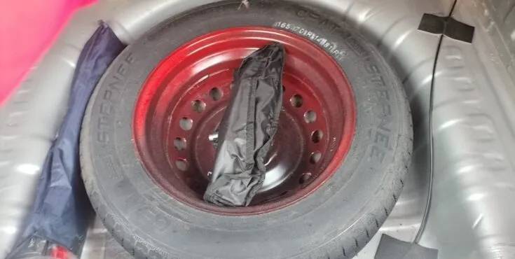 2023 Renault Kwid/1.0 DYNAMIQUE (ABS) – Spare Wheel