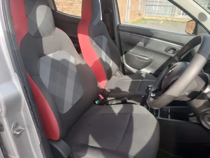 2023 RENAULT KWID DYNAMIQUE MANUAL – Front Seats