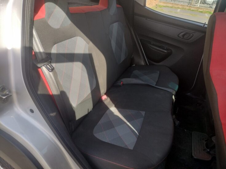 2023 RENAULT KWID DYNAMIQUE MANUAL – Front Seats