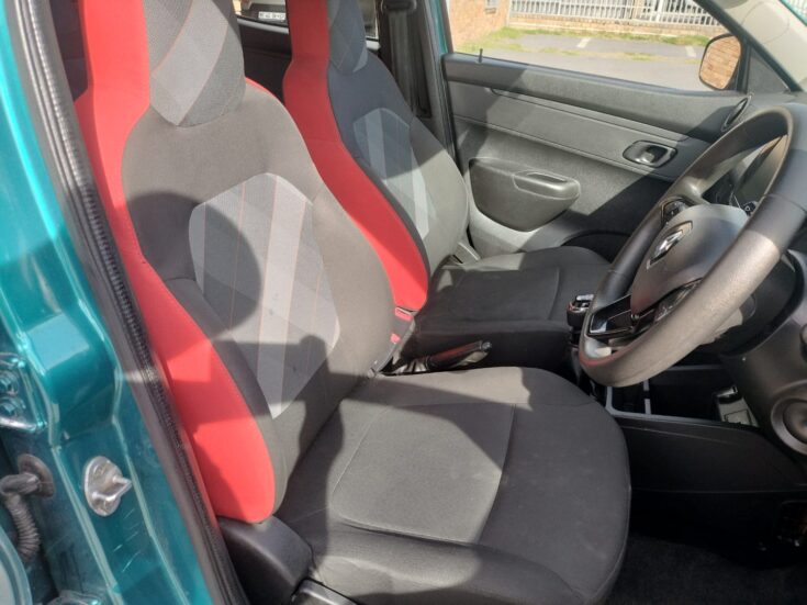 2023 RENAULT KWID DYNAMIQUE MANUAL – Front Seats