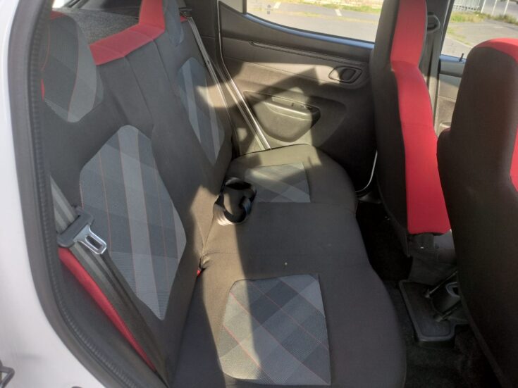 2023 RENAULT KWID DYNAMIQUE MANUAL – Rear Seats
