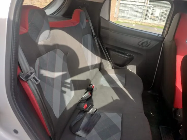 2023 RENAULT KWID DYNAMIQUE MANUAL – Rear Seats
