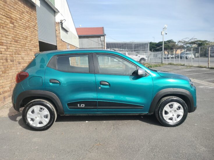 2023 RENAULT KWID DYNAMIQUE MANUAL – Right Side Photo