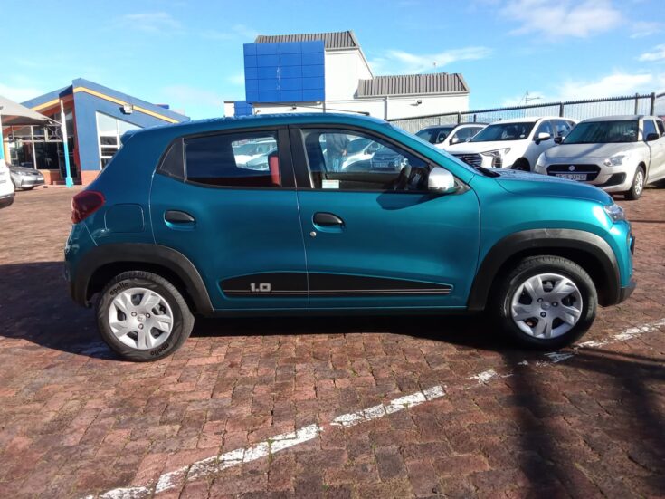 2023 RENAULT KWID DYNAMIQUE MANUAL – Right Side Photo