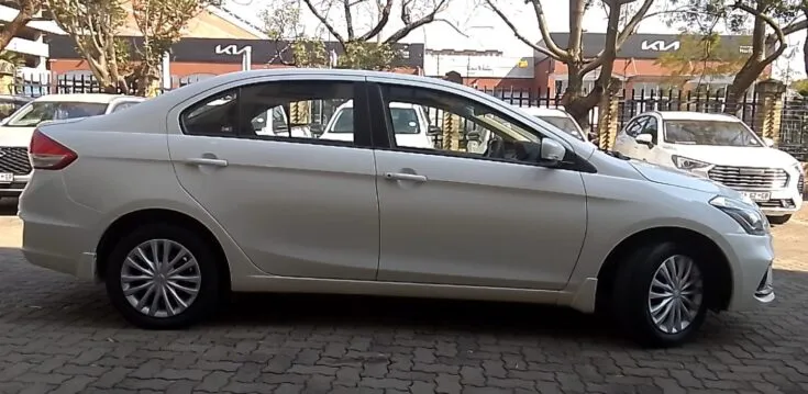 2023 Suzuki Ciaz/1.5 GL – Right Side Photo