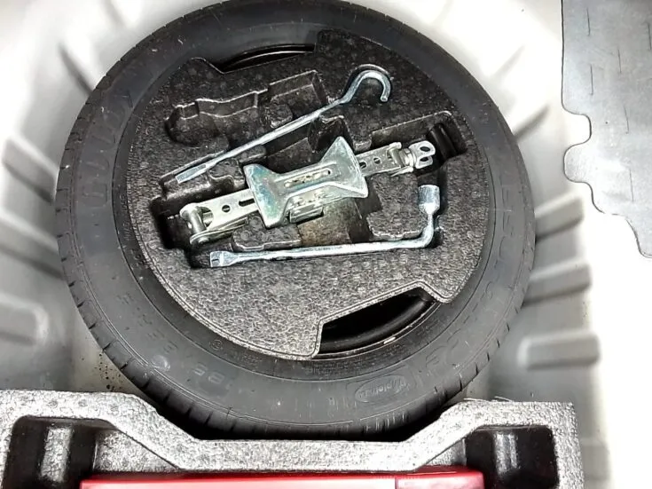 2023 Suzuki CIAZ/1.5 GLX MT – Spare Wheel