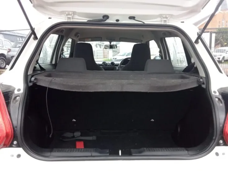 2023 Suzuki Swift/1.2 GA – Boot / Loadbin