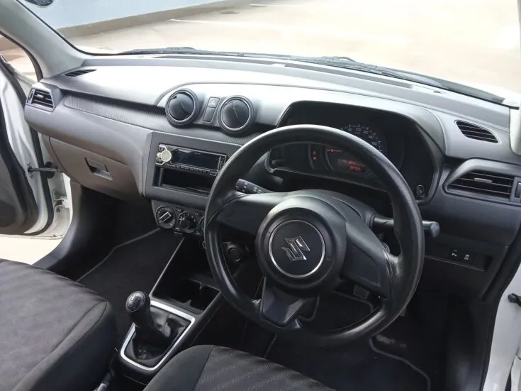 2023 Suzuki Swift/1.2 GA – Dashboard