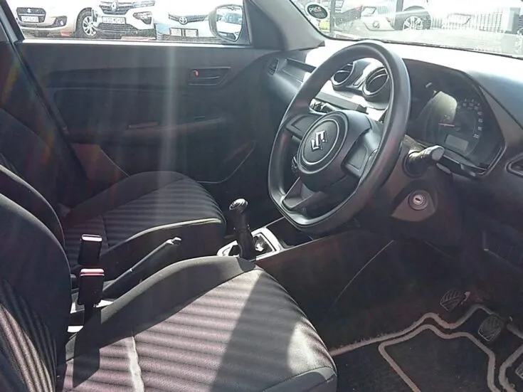 2023 Suzuki Swift/1.2 GA – Interior