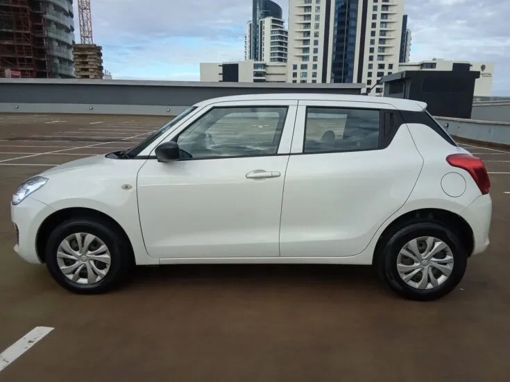 2023 Suzuki Swift/1.2 GA – Left Side Photo