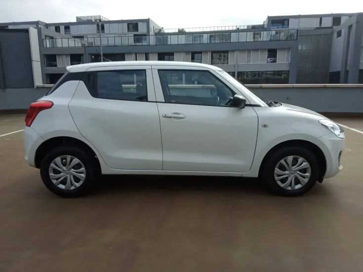 2023 Suzuki Swift/1.2 GA – Right Side Photo